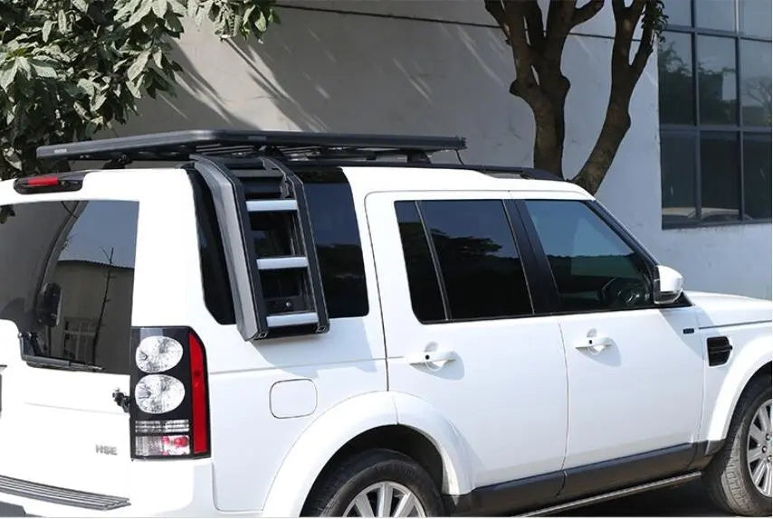 Foldable side climbing ladder for Land Rover Discovery 3, Discovery 4 and Defender