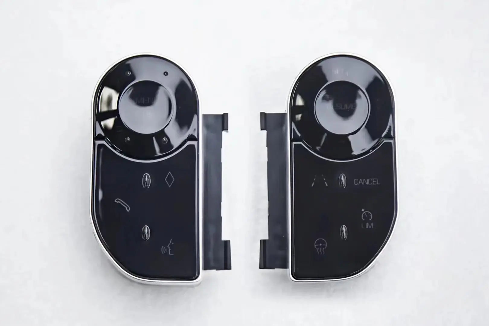 Touch screen climate control and steering wheel buttons - Range Rover ...