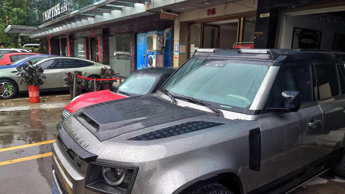This carbon fiber engine cover for Land Rover Defender includes free global shipping and a one-year factory warranty. The cover provides excellent protection and an easy plug-and-play installation.