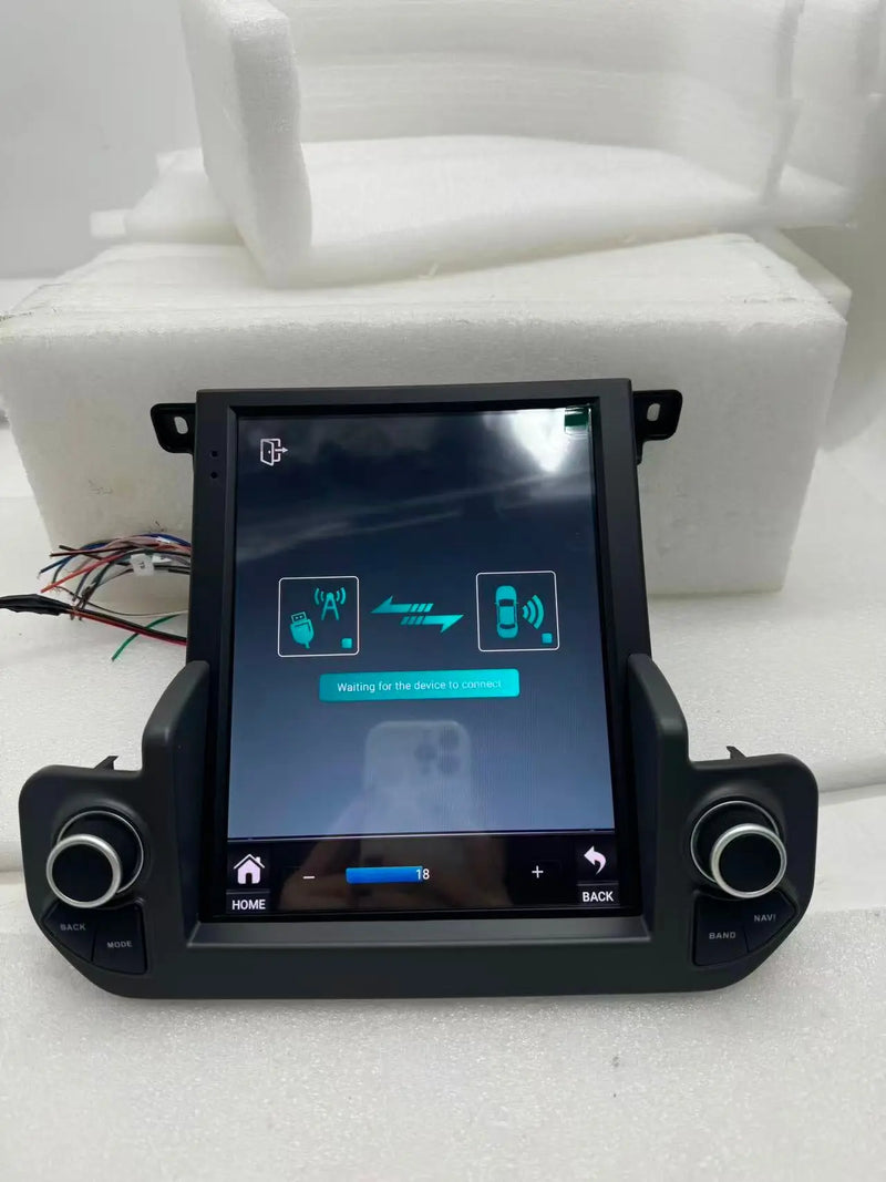 Euronavigate Car Dual-knob style Android GPS stereo system for the small screen Land Rover Discovery 4 Dash Touch Screen Android Head Unit Display Radio Stereo GPS Navigation Multimedia Player Replacement Carplay Wireless Receiver Reversing Handsfree Plug And Play Retrofit Aftermarket Accessories