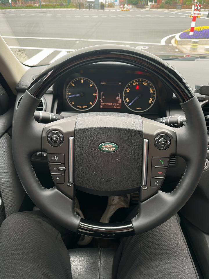 Euronavigate Car Mahogany Wood Steering Wheel for LR Discovery 4 Modified and Leather Steering Wheel with Optional Heating Retrofit Aftermarket Accessories